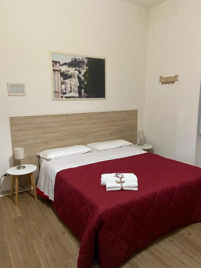 Le Sculture B&B Cosenza Esterno foto
