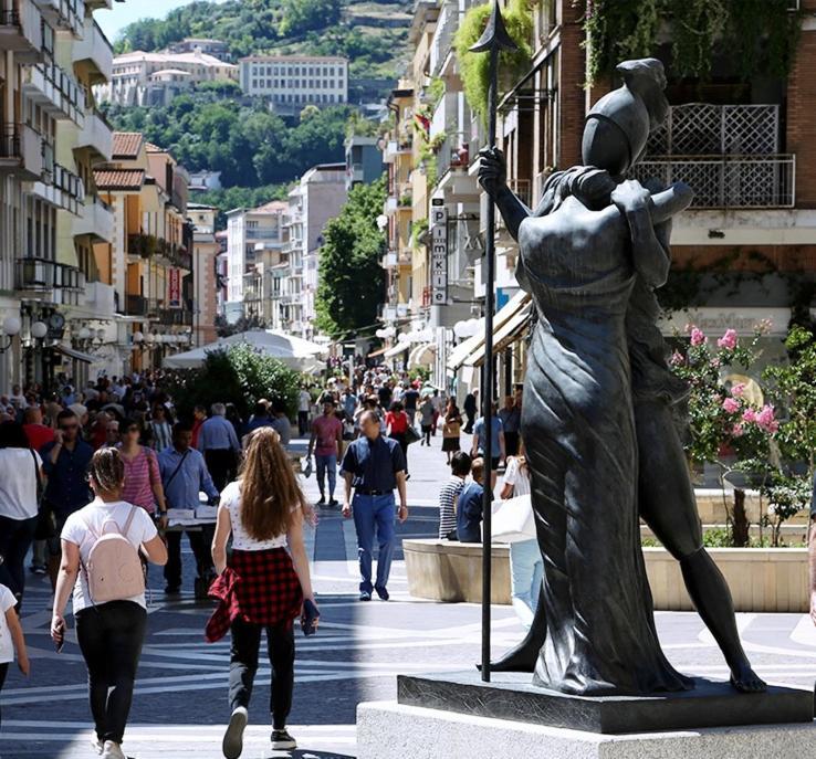 Le Sculture B&B Cosenza Esterno foto